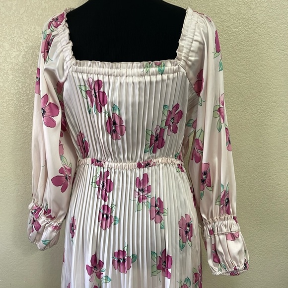 NICHOLAS Floral Pleated Prairie Dress • Size 8 US - Picture 11 of 13